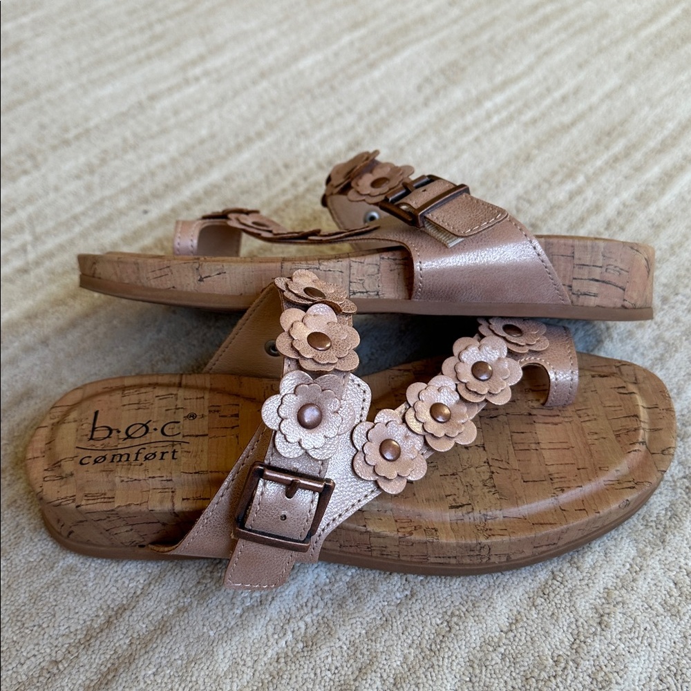 Like New B.O.C. Lyra Slide Sandals Rose Gold Metallic Cork Wedge Heel Size 7 - Picture 4 of 17